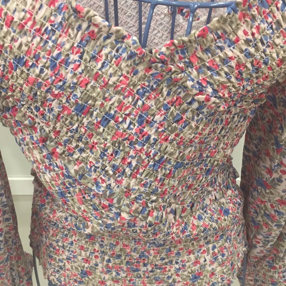 BB Dakota by Steve Madden smocked top - Picture 3 of 4